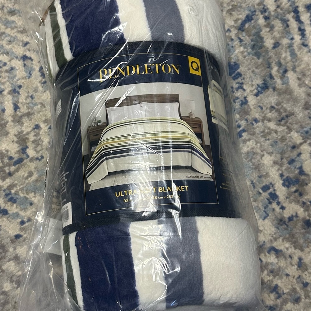 NWT Pendleton queen Blanket in Pinto Basin - Picture 5 of 5